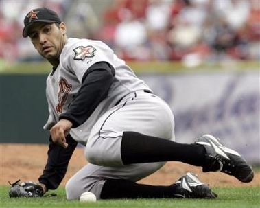 Captcsb10104292004astros_reds_baseball_c