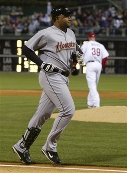 Capt2c52e08979f5475d84122649cfc97d64astr